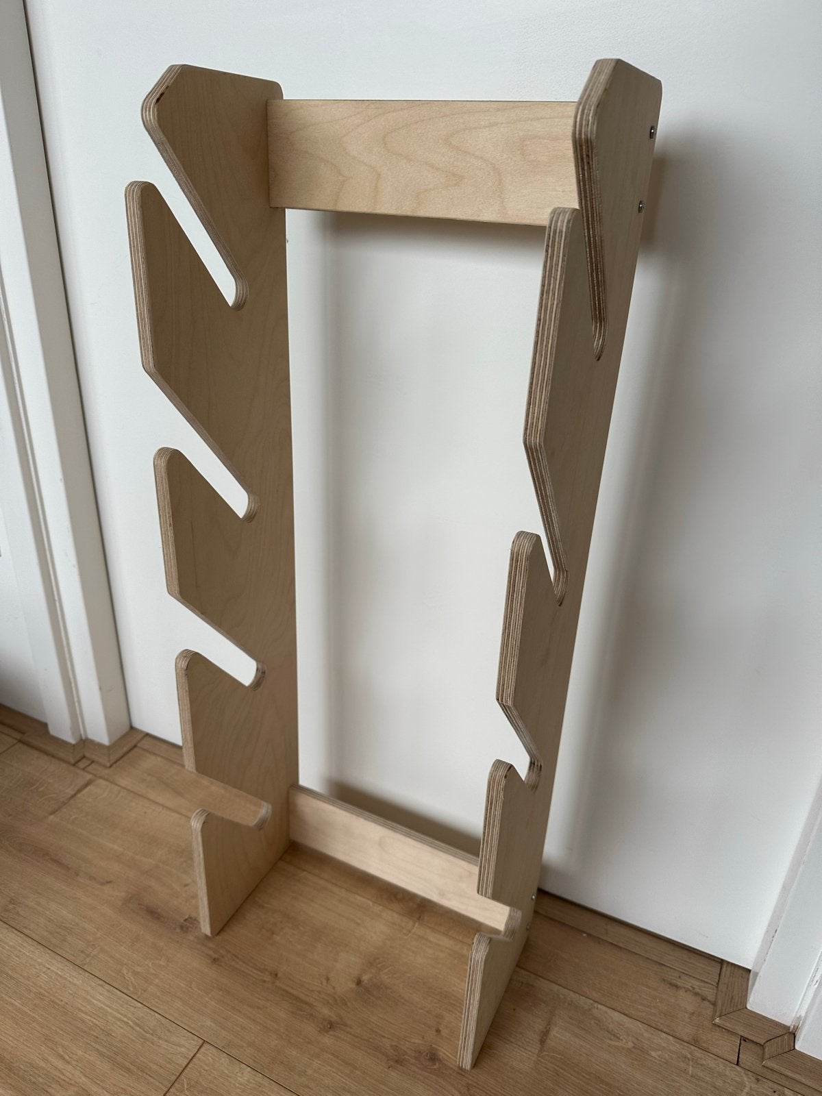 Houten skateboard rek - Store Your Toys, Ophalen, Zo goed als nieuw