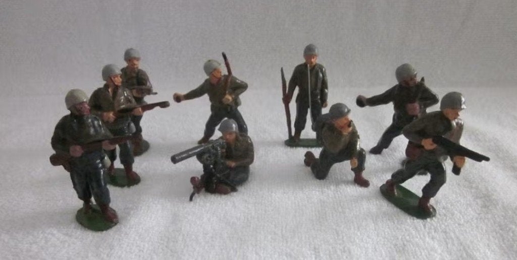 9 Timpo Toys 1950 soldaten WWII metaal(lood) 6 cm., Ophalen of Verzenden