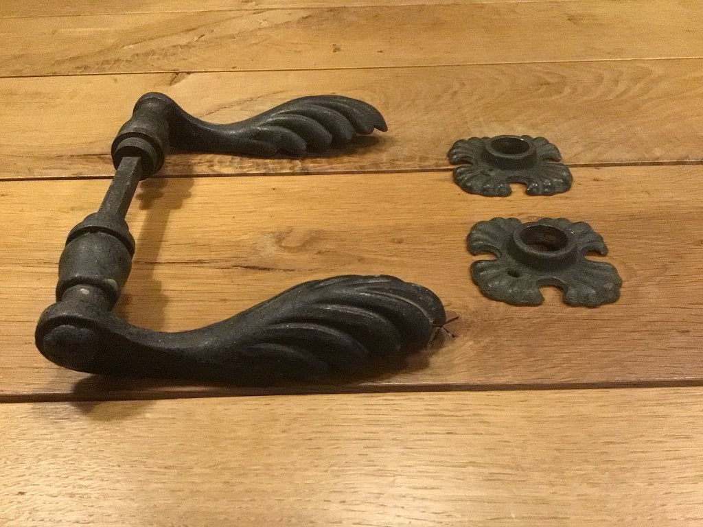 Antieke gietijzeren deurklinken, Doe-het-zelf en Verbouw, Hang- en Sluitwerk, Ophalen of Verzenden, Gebruikt, IJzer, Klink of Kruk