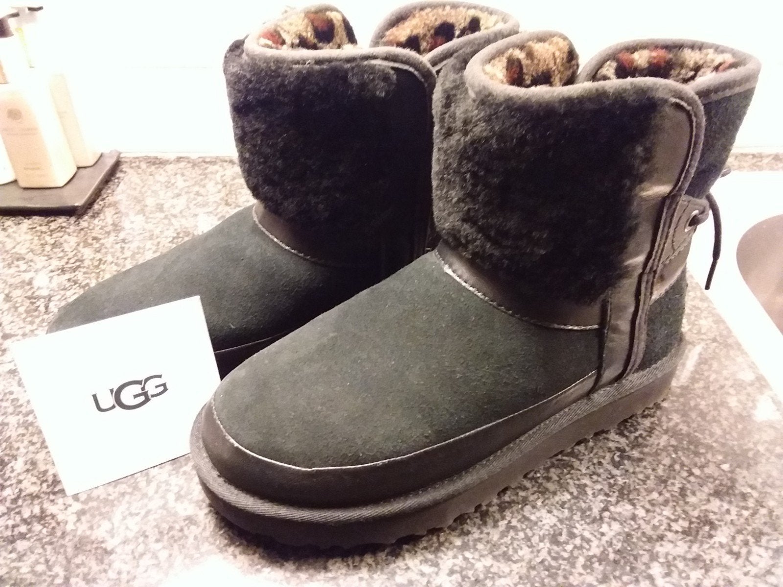 Ugg classic Leopard. Maat 37, Ophalen of Verzenden, Zo goed als nieuw, Bruin