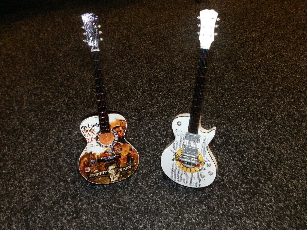 Decoratie gitaar betty boop guns en roses  enz ., Ophalen of Verzenden, Nieuw