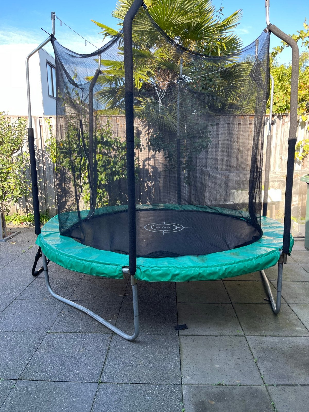 Crivit Trampoline met Veiligheidsnet - 240cm, Kinderen en Baby's, Ophalen, Gebruikt