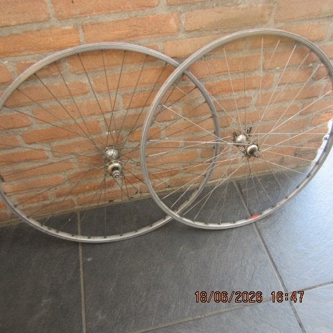 TE KOOP TWEE VOOR WIELEN RACEFIETS ZIE FOTO S, Ophalen, Gebruikt, Racefiets