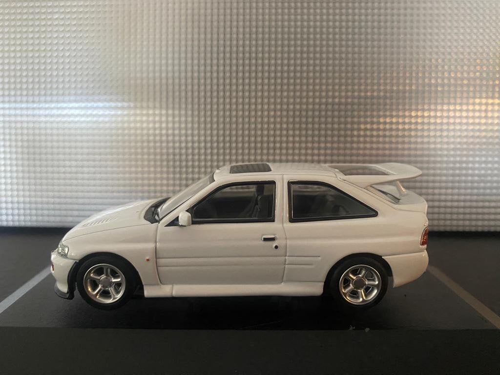 Ford Escort RS Cosworth Schaal 1:43, Hobby en Vrije tijd, Auto, Vanguards, Nieuw, Ophalen of Verzenden