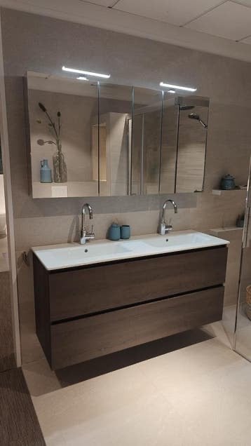 Badmeubel 140 cm sepia eiken met kranen en spiegelkast, Ophalen, 100 tot 150 cm, Nieuw, Minder dan 100 cm