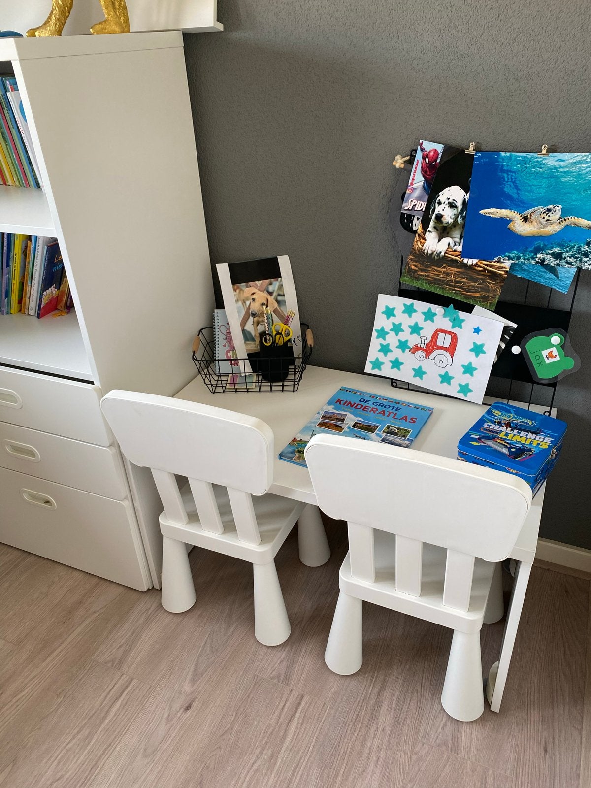 Kinderbureau met 2 stoeltjes - IKEA FLISAT/MAMMUT stijl, Ophalen, Gebruikt, Tafel(s) en Stoel(en)