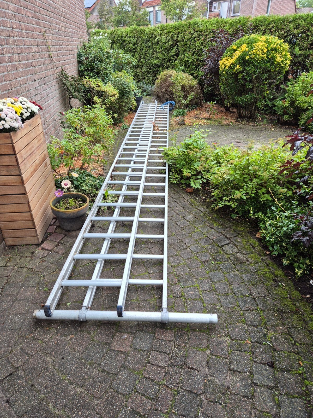 Uitschuifbare ladder (zelf in elkaar te zetten), Doe-het-zelf en Verbouw, Gebruikt, Ophalen of Verzenden, Ladder, Opvouwbaar of Inschuifbaar