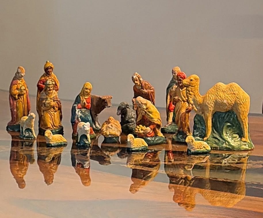 Antieke kerststal, 18-delig, ruim 100 jaar oud – Handgemaakt, Ophalen of Verzenden, Gebruikt