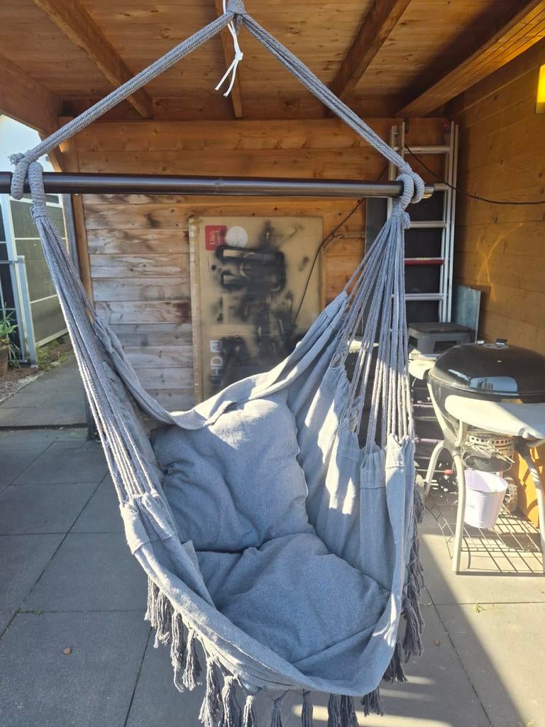 Tillvex Hangstoel Grijs - Comfortabel en Stijlvol, Ophalen, Gebruikt, Eenpersoons, Binnen