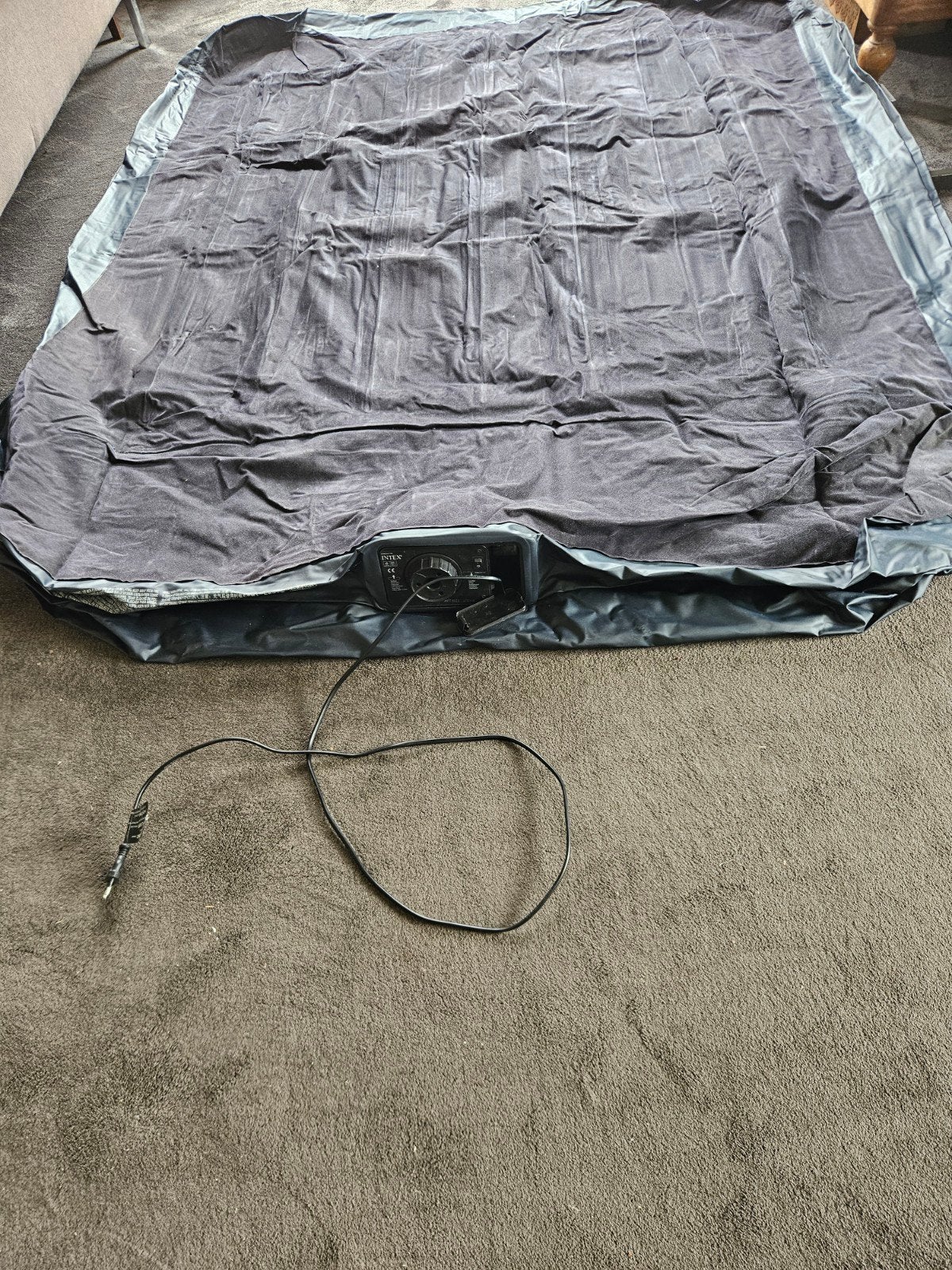 Intex 2 persoonsluchtbed, afmetingen  200x150x40, Caravans en Kamperen, Ophalen, Ingebouwde pomp, Zo goed als nieuw, 2-persoons