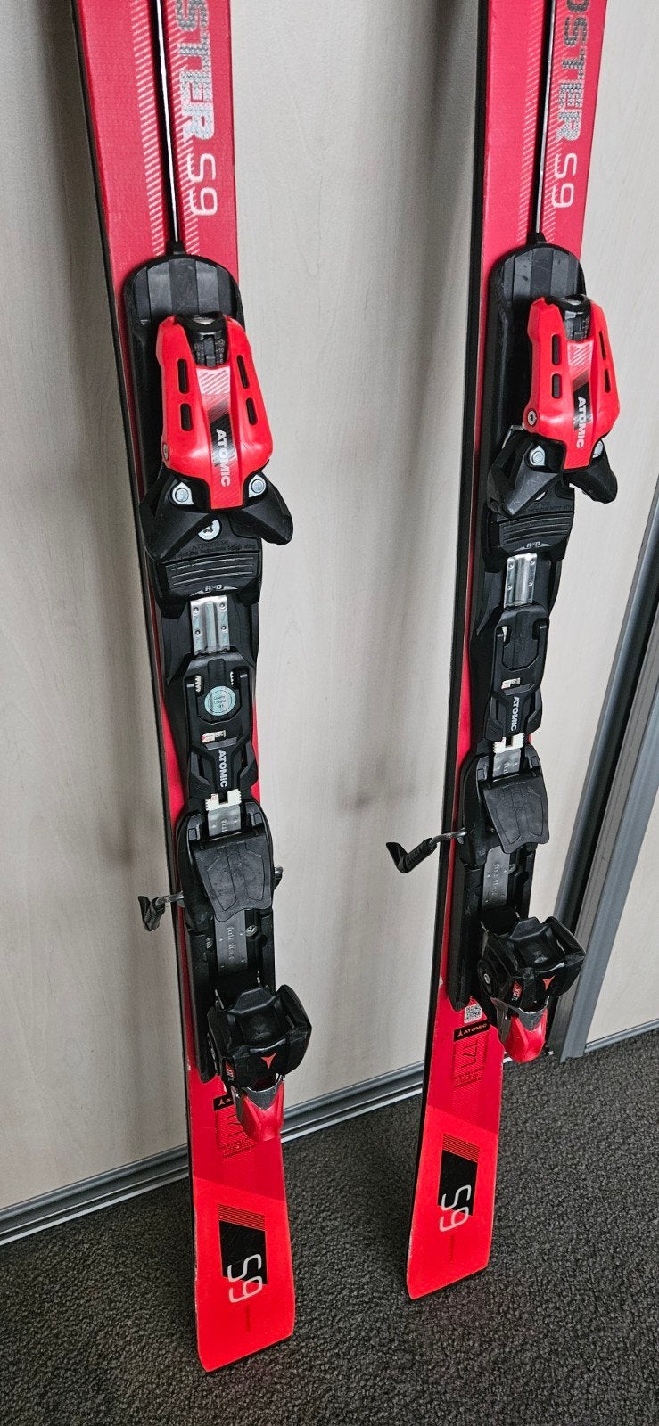 Atomic S9 171 cm skis ski topskis .
Geweldige, snelle en wen, 160 tot 180 cm, Gebruikt, Ophalen of Verzenden, Carve