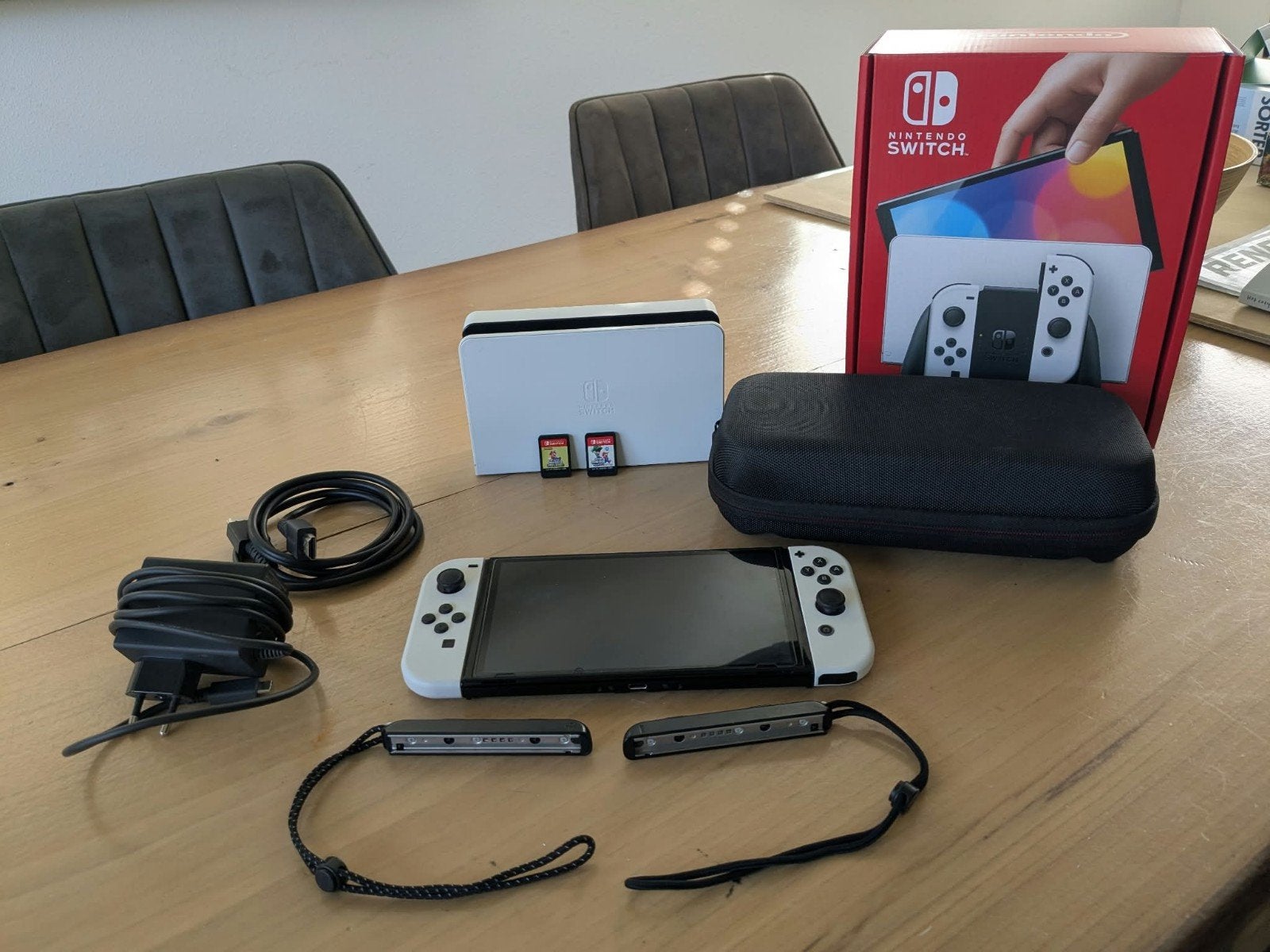 Nintendo Switch OLED Wit met games en accessoires