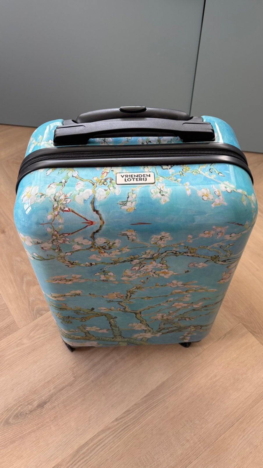 VriendenLoterij koffer – Van Gogh Amandelbloesem – trolley, Wieltjes, 50 tot 60 cm, Hard kunststof, Ophalen of Verzenden