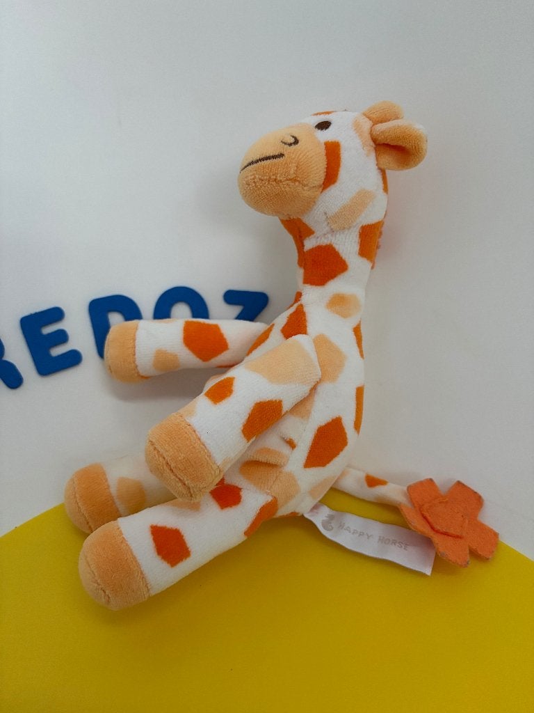 K1535 happy horse giraf giraffe oranje klein formaat, Kinderen en Baby's, Speelgoed | Knuffels en Pluche, Ophalen of Verzenden