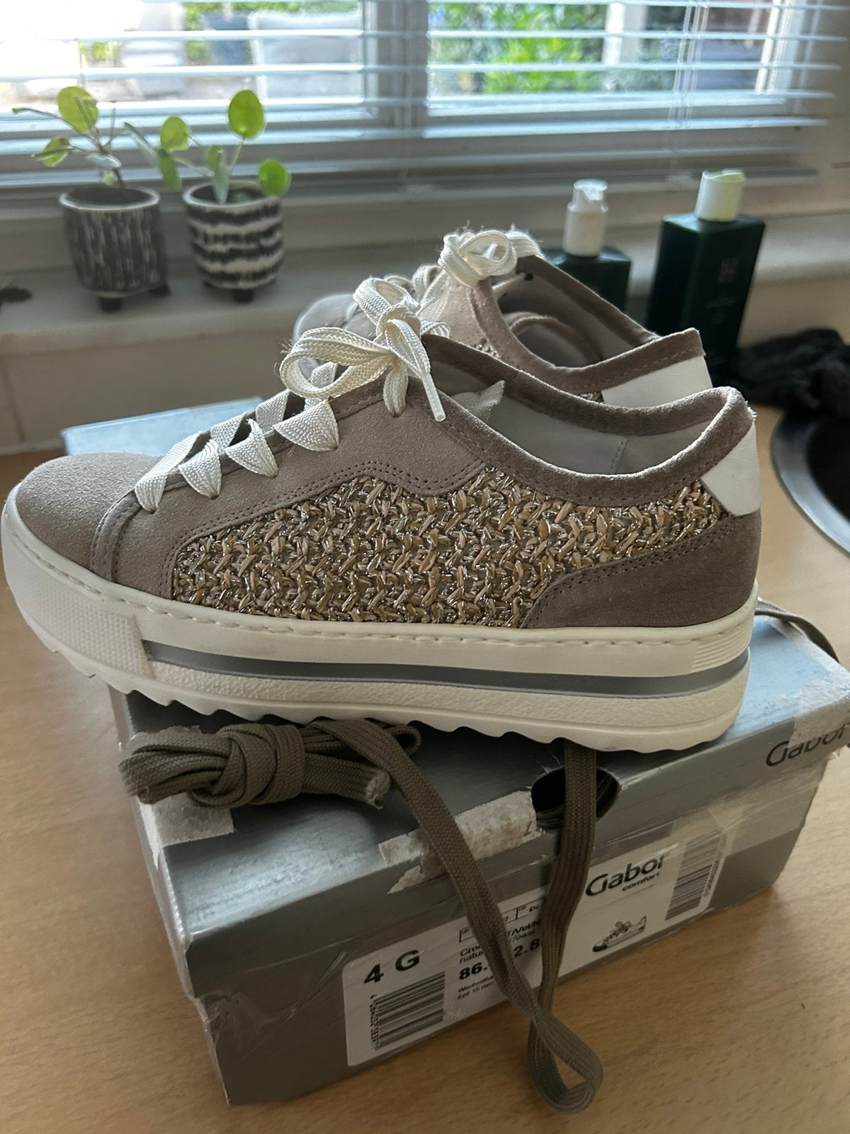 Gabor nieuw staat maat 37, Ophalen of Verzenden, Zo goed als nieuw, Sneakers of Gympen