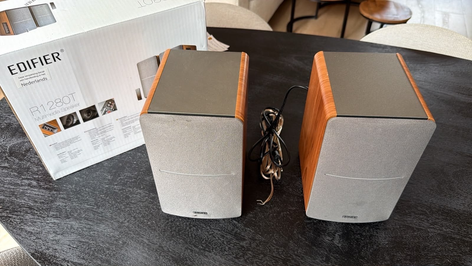 Edifier R1280T Multimedia Speakers - Zo goed als nieuw