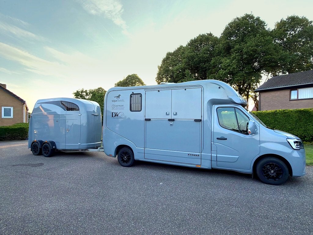 Paardentransport paarden taxi paarden vervoer