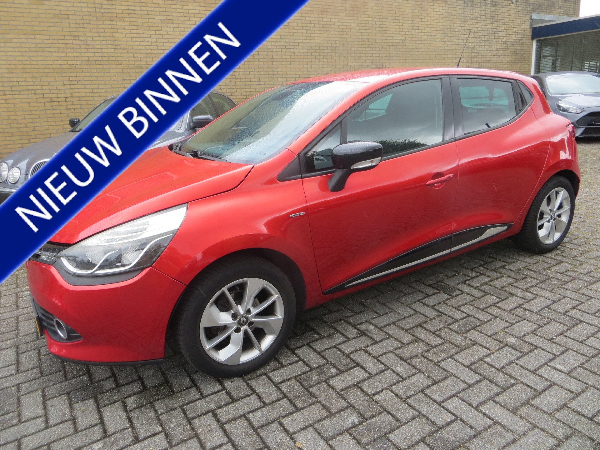 Renault Clio 0.9 TCe Limited-NWE DISTRIBUTIE!-NAVI-CRUISE-NA, Auto's, 898 cc, Stof, Handgeschakeld, 3 cilinders