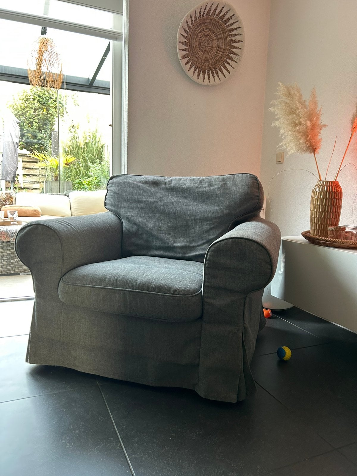 Fauteuil “Ektrop” Donkergrijs, Ophalen, Gebruikt, Eenpersoons, 75 tot 100 cm