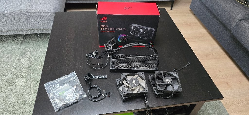 ASUS ROG RYUO 240 AIO Waterkoeler, Computers en Software, Ophalen of Verzenden, Gebruikt, Waterkoeling