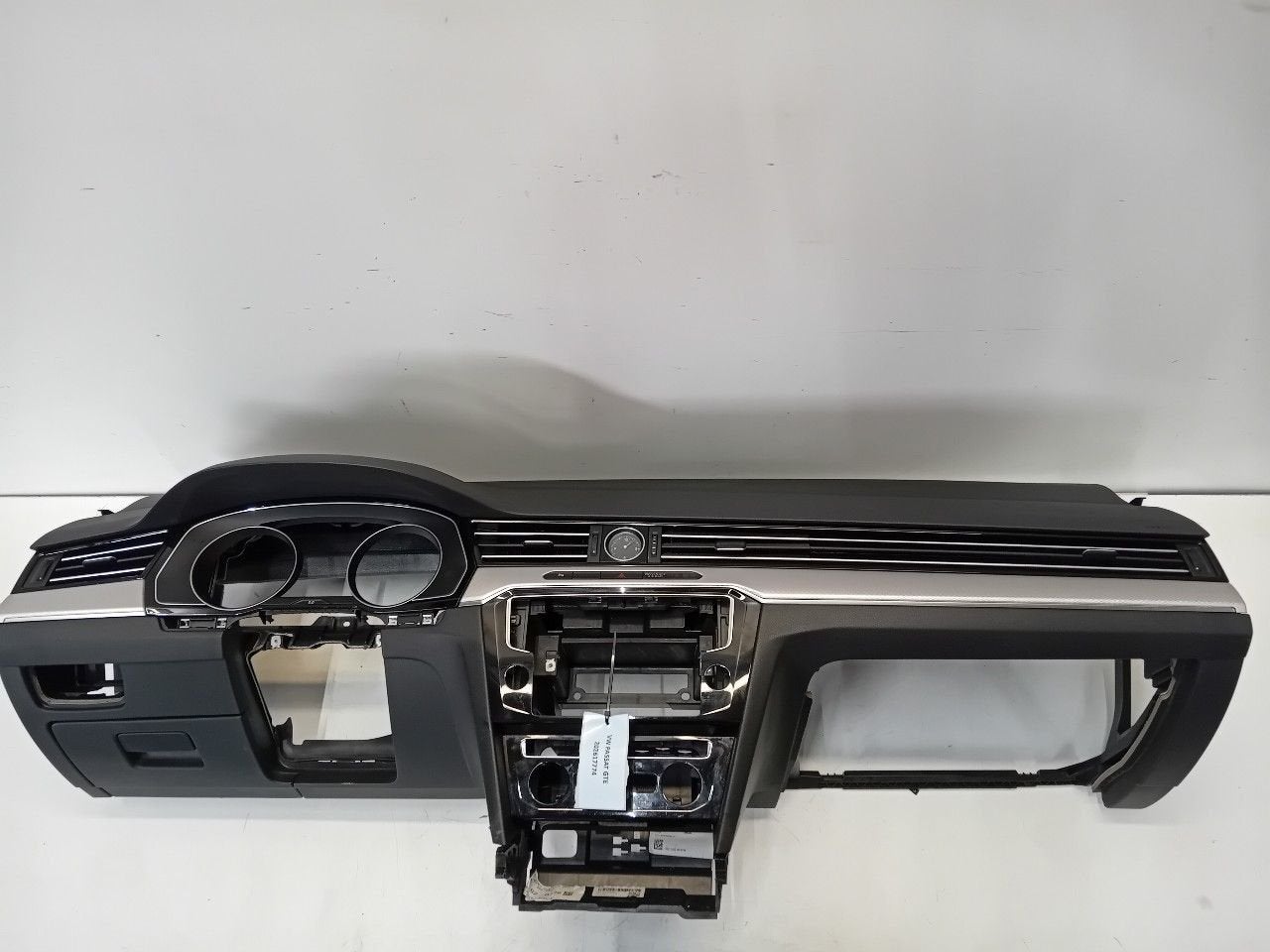 Airbag set Volkswagen Passat, Onderdelen@venauto.nl, Van der Ven Autorecycling B.V., Gebruikt, Ettenseweg 76, 4706 PB Roosendaal, The Netherlands