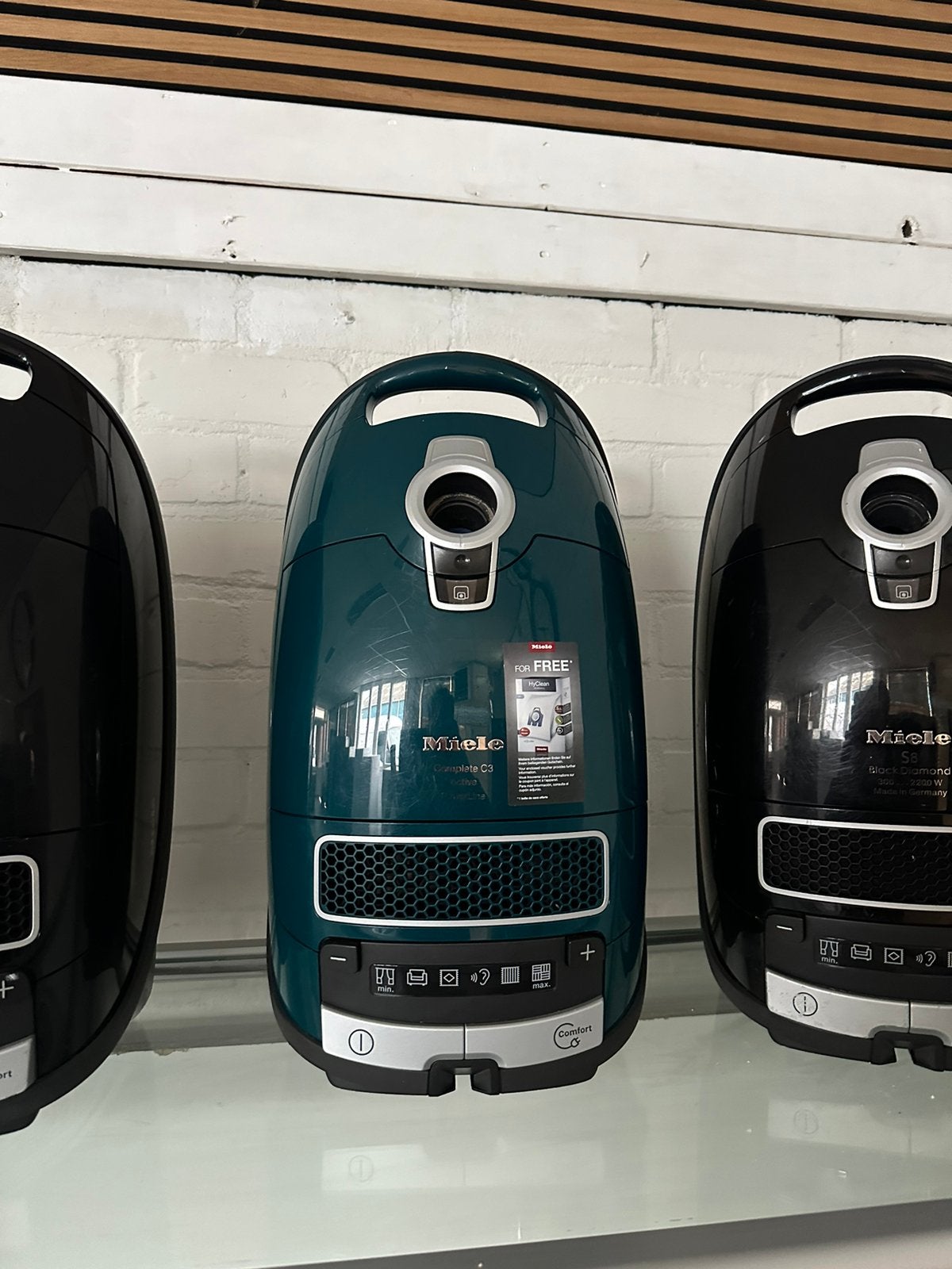 MIELE C3 Complete Active Powerline Sledestofzuiger, Stofzak, MIELE, Info@adoswitgoed.nl, Kamerlingh Onnestraat 8, Wijchen