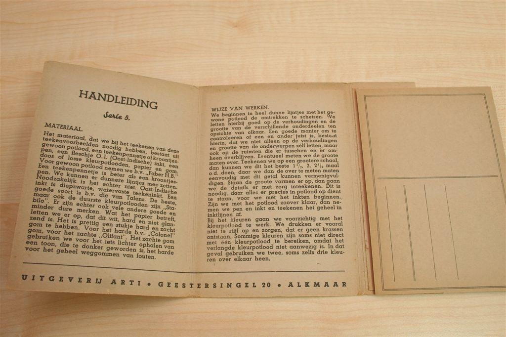 Teekenvoorbeelden — Dieren [1942] in Leporello, Boeken, Ophalen of Verzenden, Gelezen, Grafische vormgeving