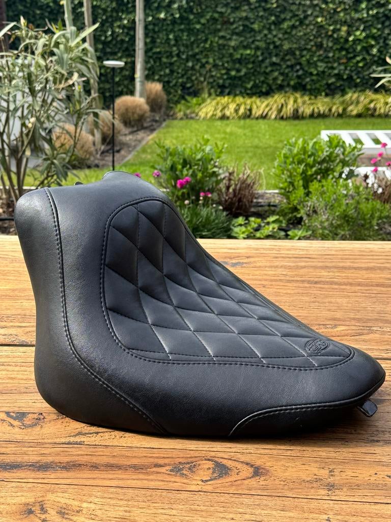 Mustang motorzadel voor HD Softal Slim 103 (FL), Ophalen, Gebruikt