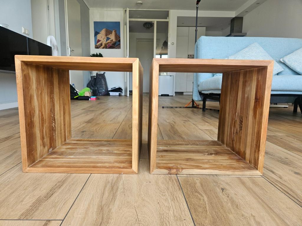 Set van 2 houten nachtkastjes / bijzettafels, Huis en Inrichting, Slaapkamer | Nachtkastjes, Ophalen, Minder dan 45 cm, Zo goed als nieuw