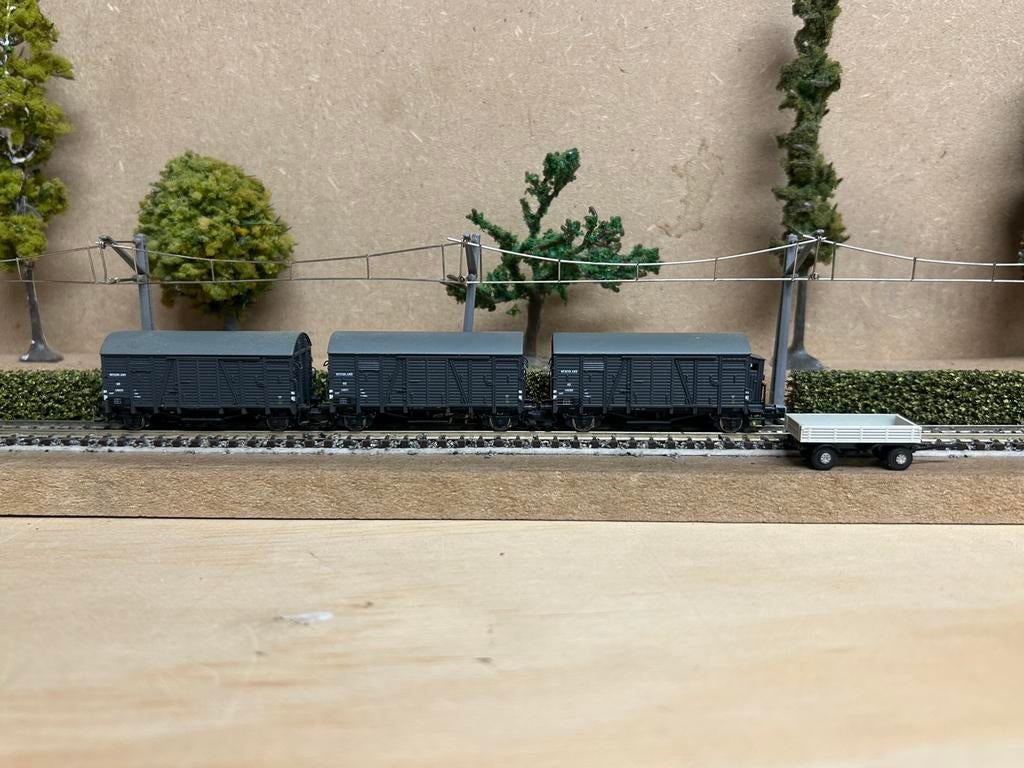 Hobbytrain NS gesloten goederenwagens met verende buffers, Gelijkstroom, Wagon, Ophalen of Verzenden, NS
