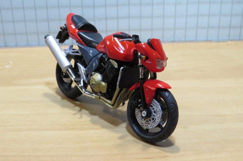 Kawasaki Z750 1:18 red los, May Cheong Group France S.A.S., Solido, Nieuw, Ophalen of Verzenden