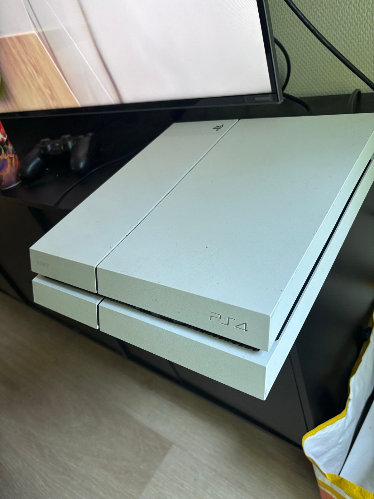 PlayStation 4 Wit met controller / cables- Goede staat, Ophalen, Zonder controller, Original, 500 GB