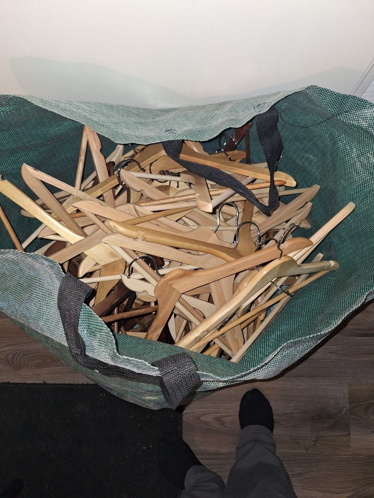 kledinhangers, Ophalen, Zo goed als nieuw, Hout