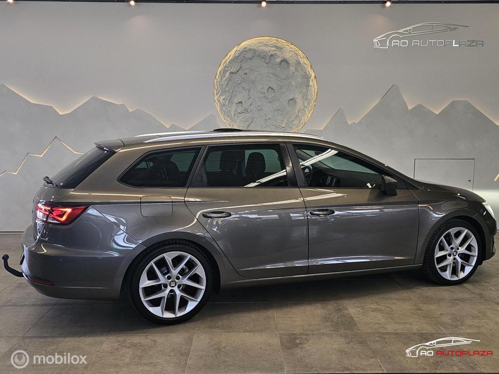 Seat Leon ST 1.4 TSI ACT FR Dynamic DSG Panorama/Trekhaak/Se, Auto's, Seat, 4 cilinders, Leon, 1197 kg, Origineel Nederlands