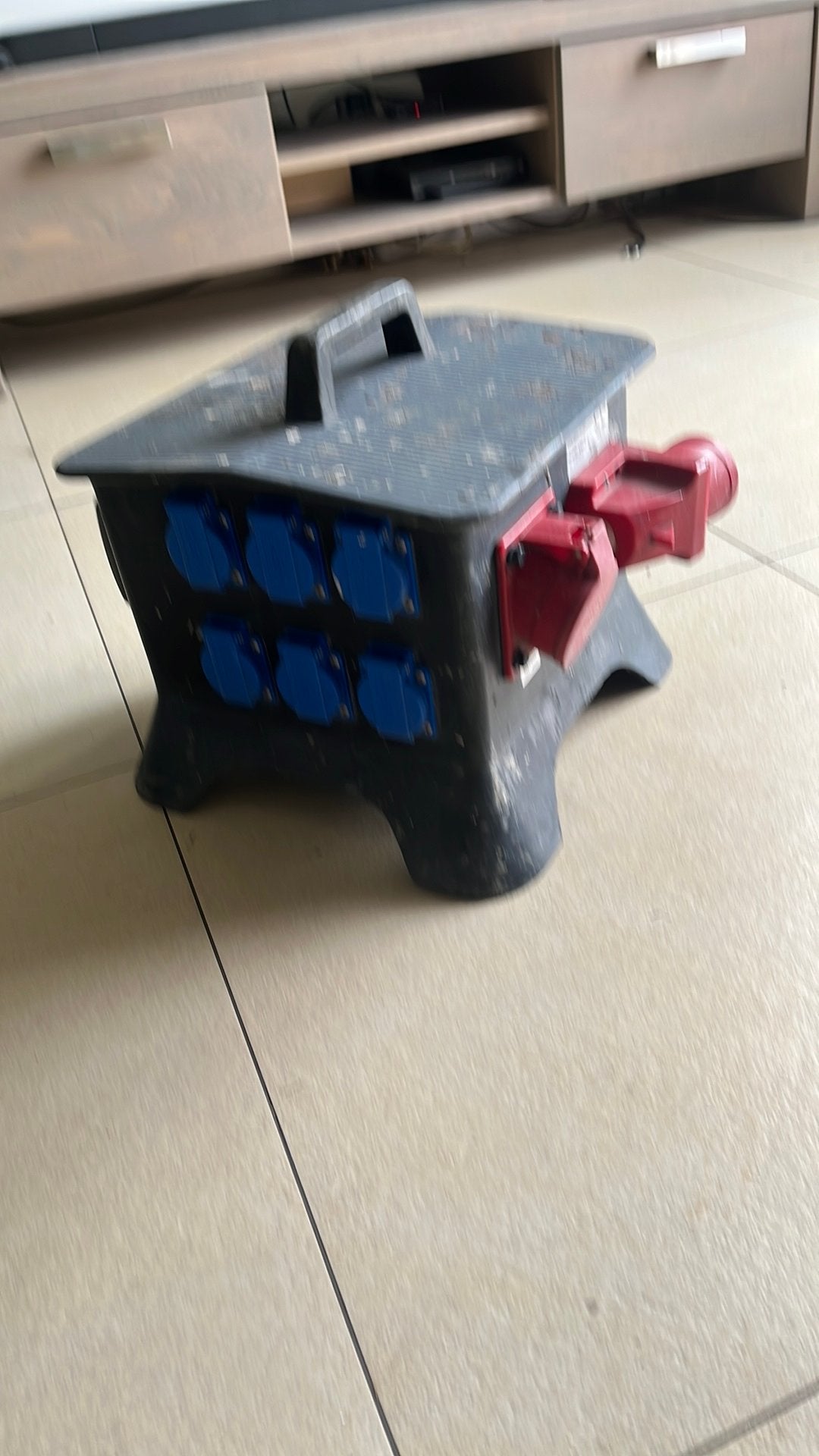 Stroomverdeler 32 A, Doe-het-zelf en Verbouw, Elektra en Kabels, Ophalen of Verzenden, Gebruikt, Overige merken, Overige typen
