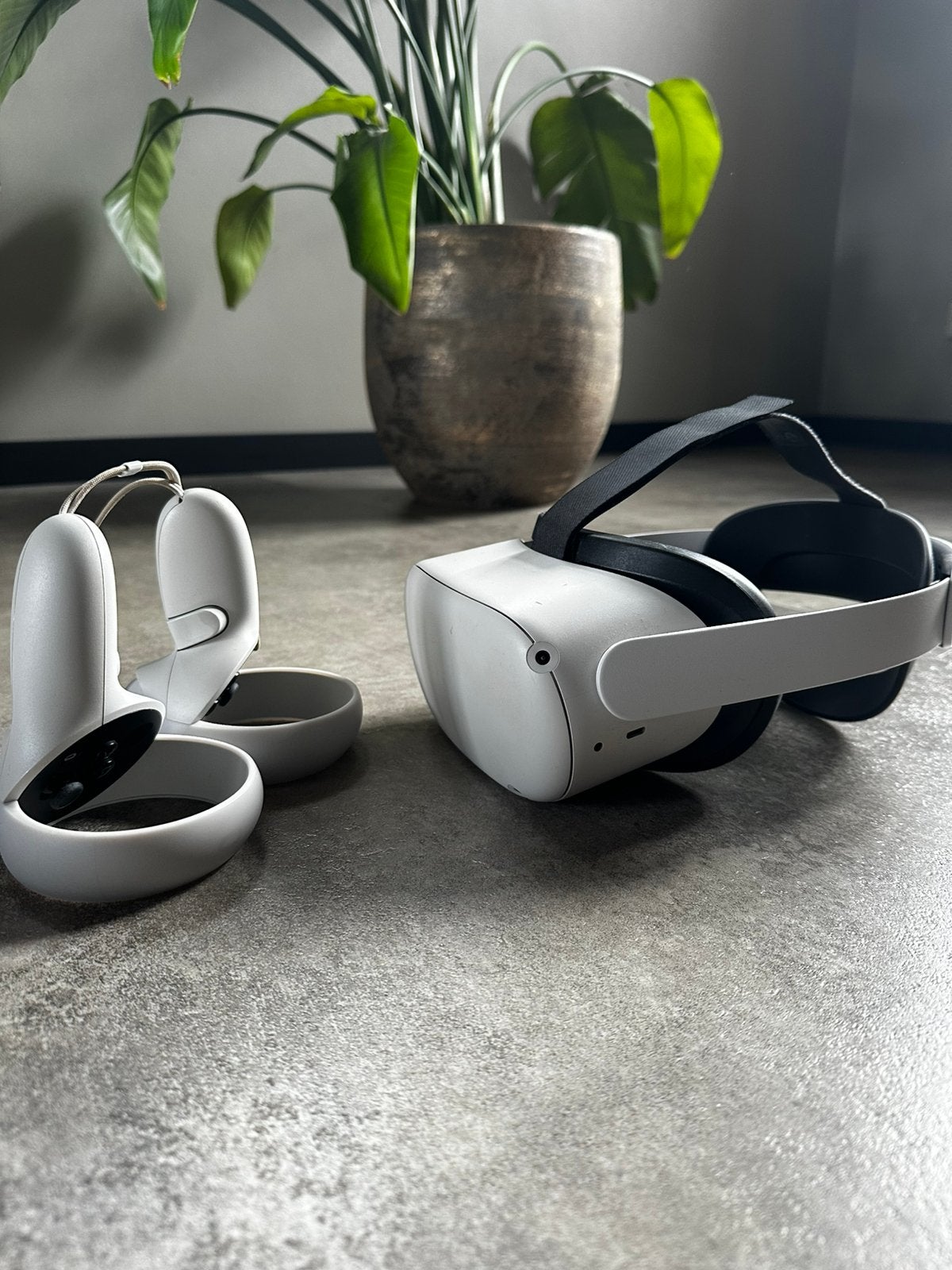 Oculus quest 2 64gb + bandstrap, Spelcomputers en Games, Ophalen of Verzenden, Gebruikt, VR-bril, Overige platformen