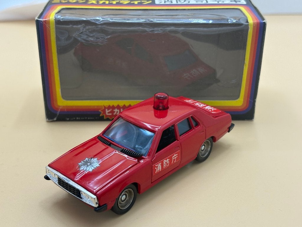 Nissan Skyline Saloon 1:43 Sakura Japan, Hobby en Vrije tijd, Modelauto's | 1:43, Ophalen of Verzenden, Nieuw, Auto, Overige merken