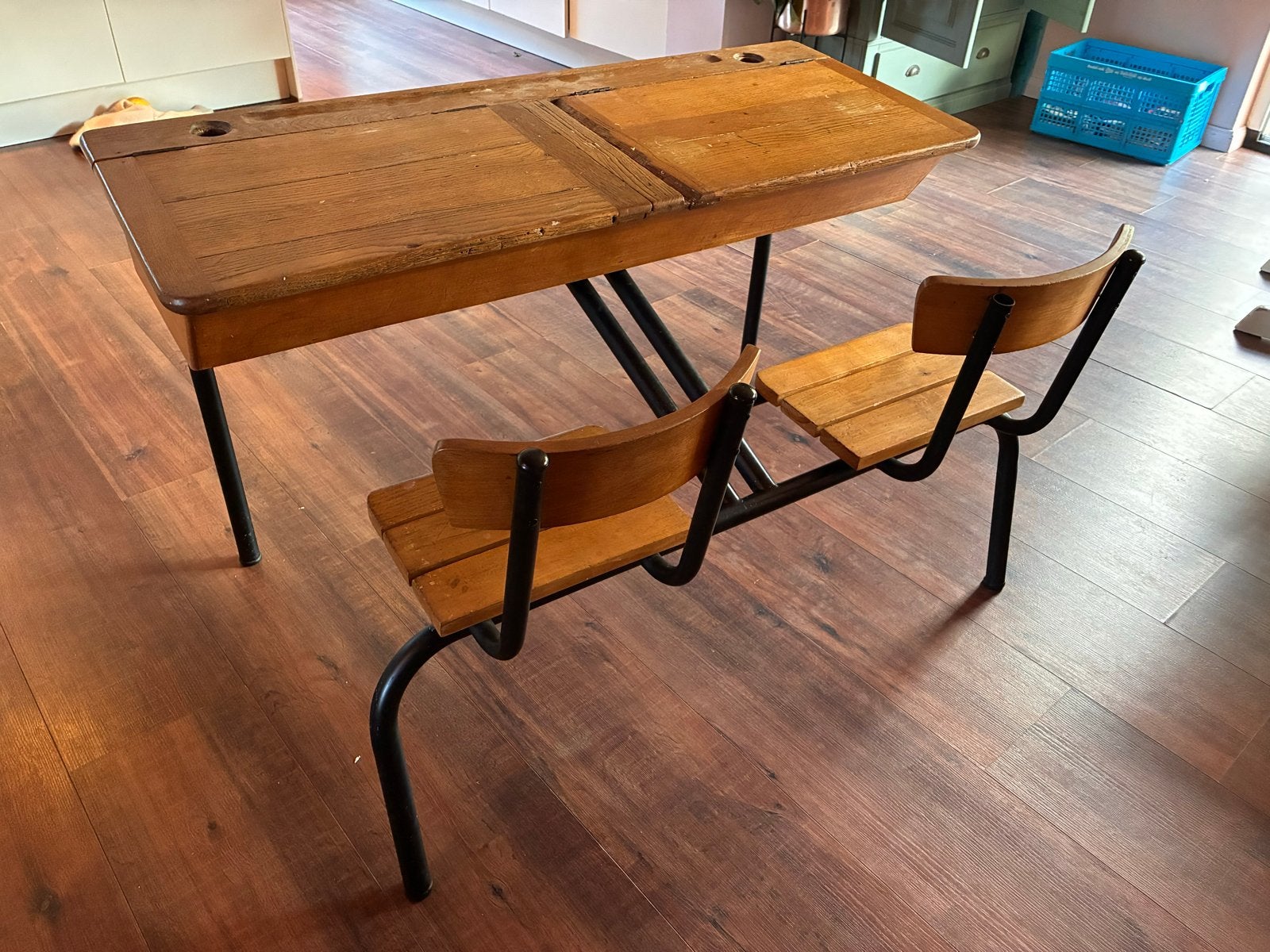 Vintage schoolbank met twee stoelen, Ophalen