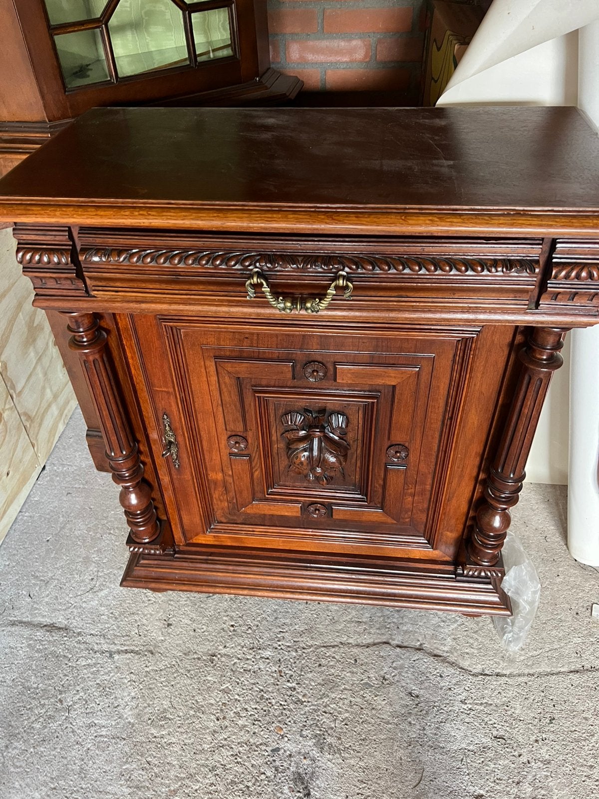 Oude kast, Ophalen
