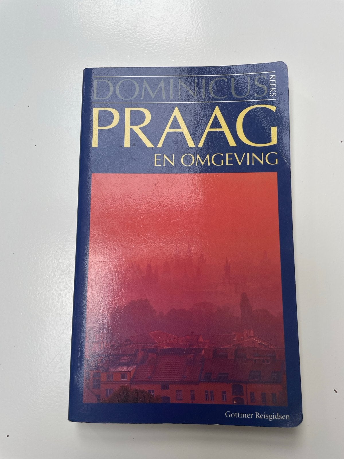 Dominicus Reisgids Praag en Omgeving - Gottmer Reisgidsen, Boeken, Europa, Ophalen of Verzenden, Reisgids of -boek, Gelezen