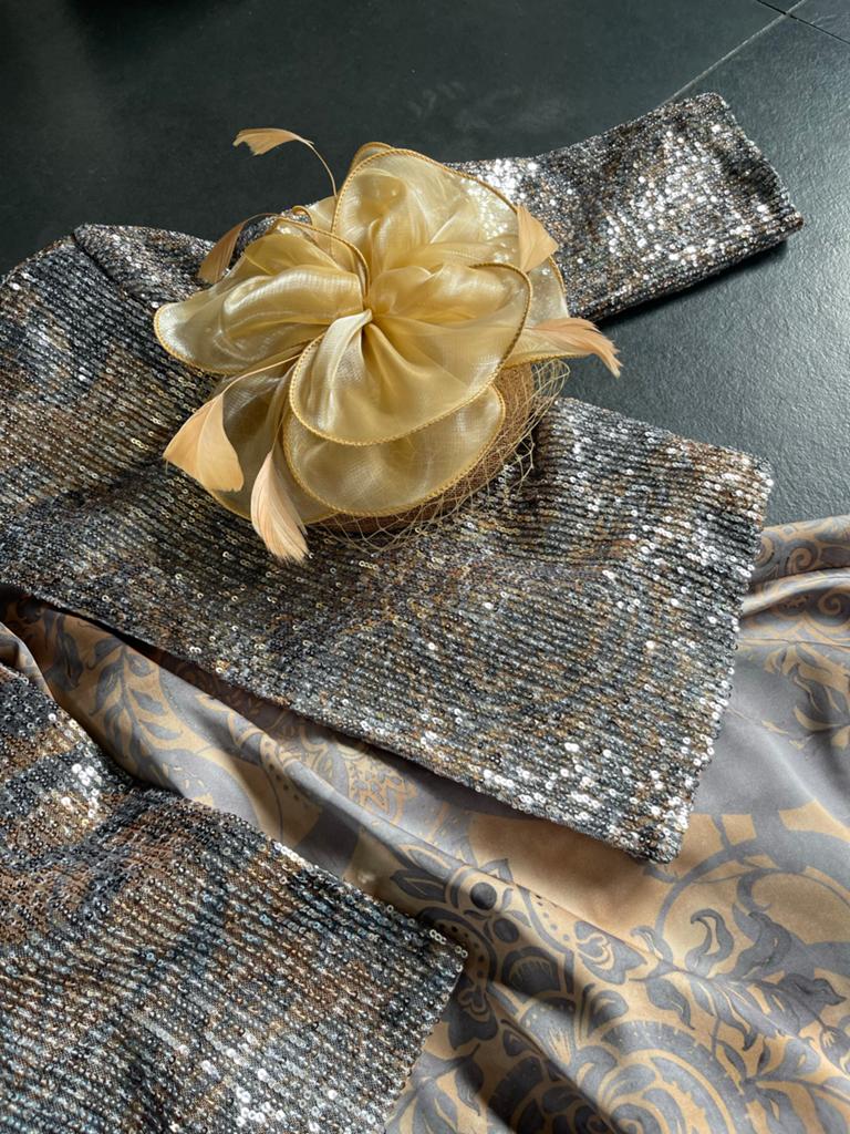 Elegante feestjurk met jasje voor moeder van de bruid maat S, Ophalen of Verzenden, Zo goed als nieuw, Overige kleuren, Galajurk