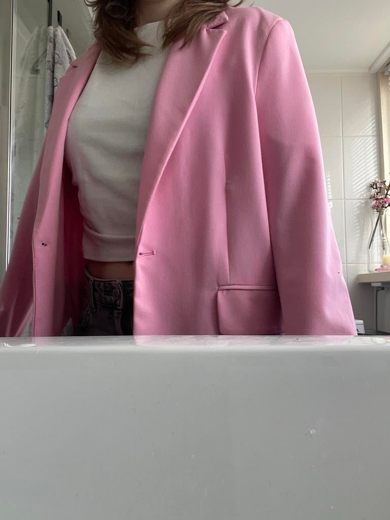 Bershka blazer maat M roze, Maat 38/40 (M), Ophalen of Verzenden, Zo goed als nieuw, Jasje