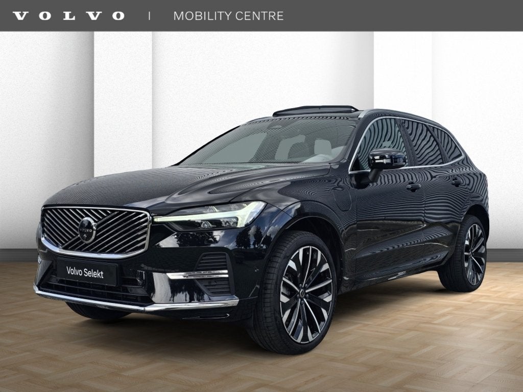 Volvo XC60 T8 AWD Ultra Bright Executive Edition | Luchtveri, Auto's, Automaat, Gebruikt, 4 cilinders, Zwart