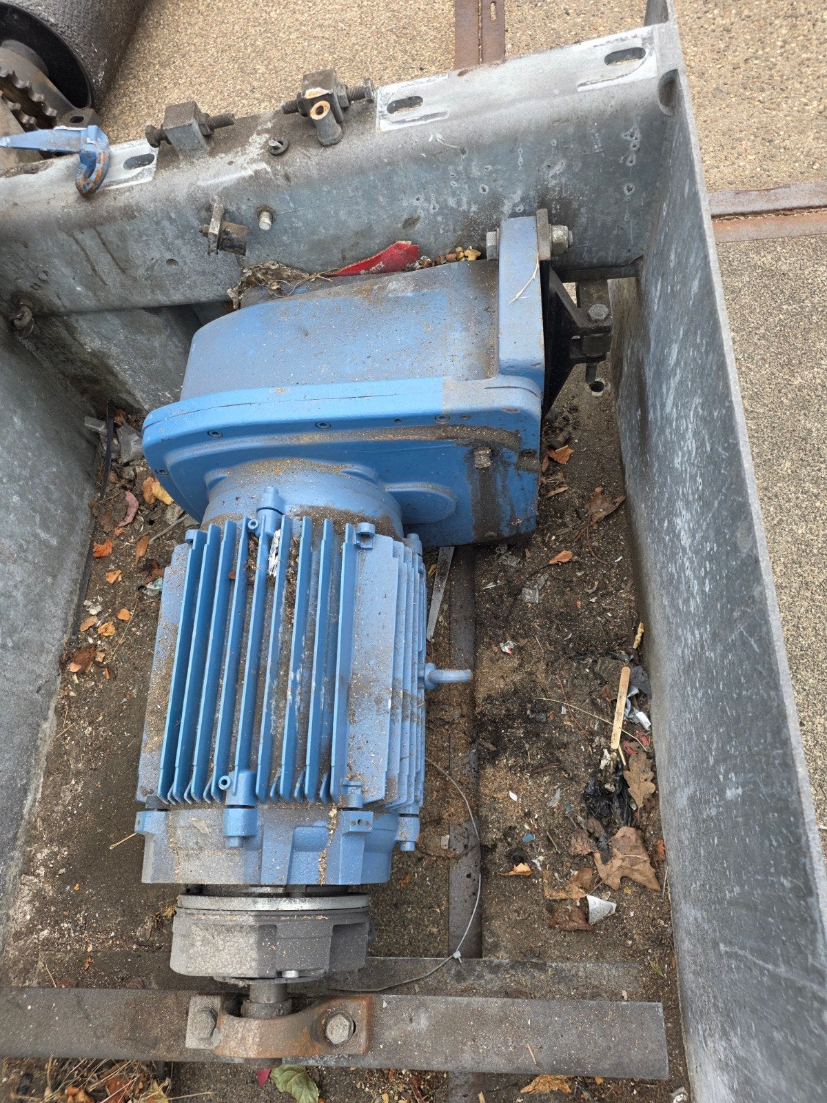2 zware electro motoren met vertragingskast., Doe-het-zelf en Verbouw, Motoren, Ophalen, Gebruikt, Elektromotor