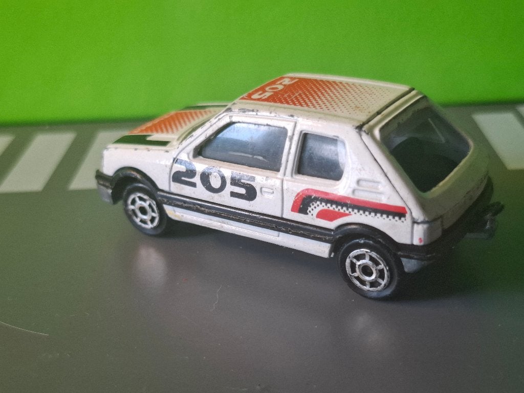 Majorette 281 - Peugeot 205 GTI [wit] 1/53, Ophalen of Verzenden, Gebruikt, Auto
