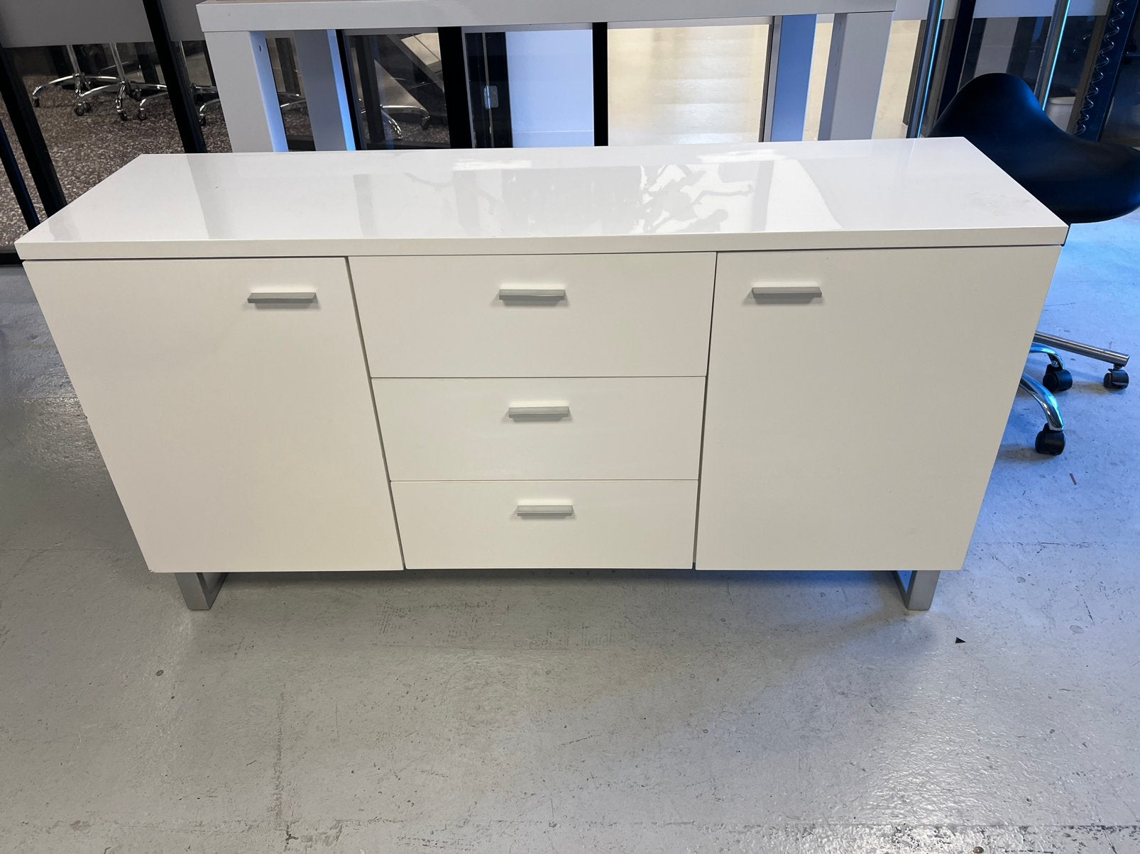 Dressoir hoogglans, Ophalen, Zo goed als nieuw