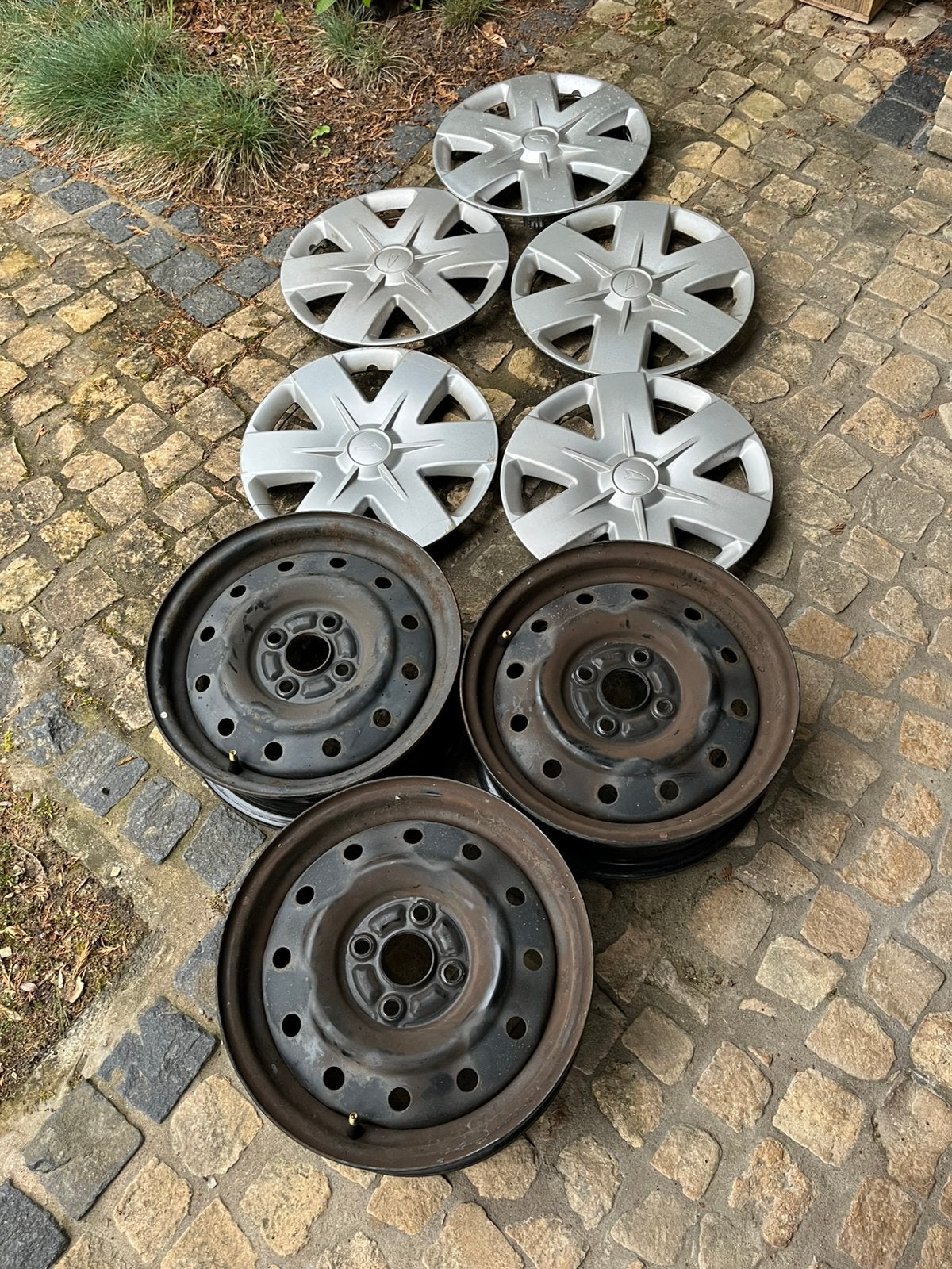 3 originele stalen daihatsu sirion velgen, Ophalen, Gebruikt