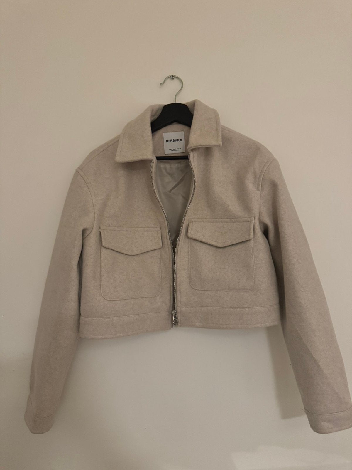 Bershka jasje, Ophalen of Verzenden, Zo goed als nieuw, Beige