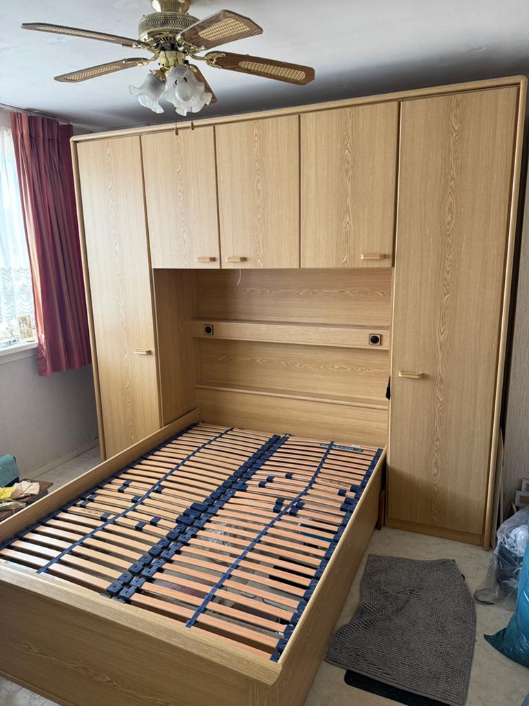 Kledingkast + bed 140x200cm, Ophalen