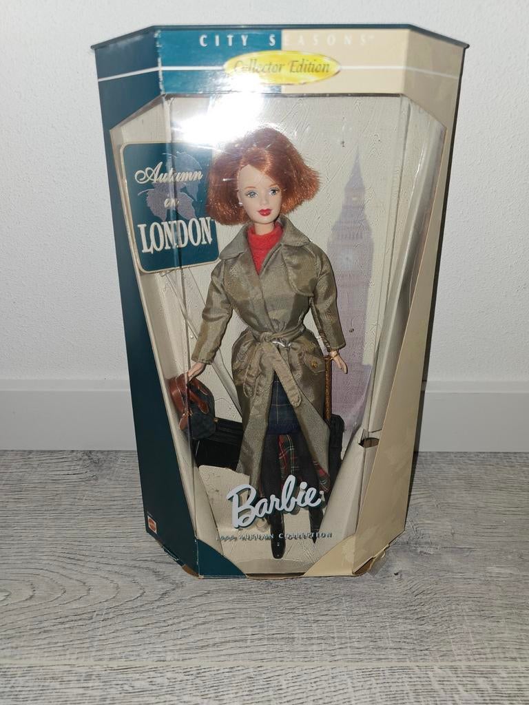 Barbie Autumn in London Collector Edition, Ophalen